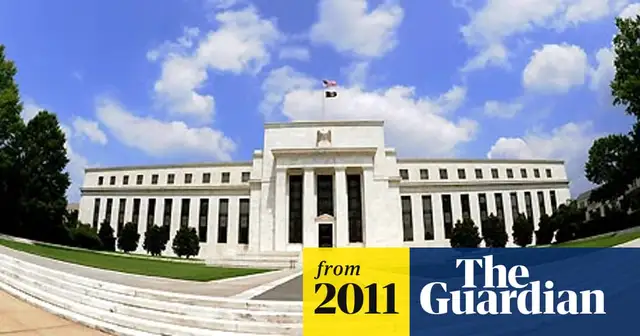 Why does the Federal Reserve keep interest rates low?